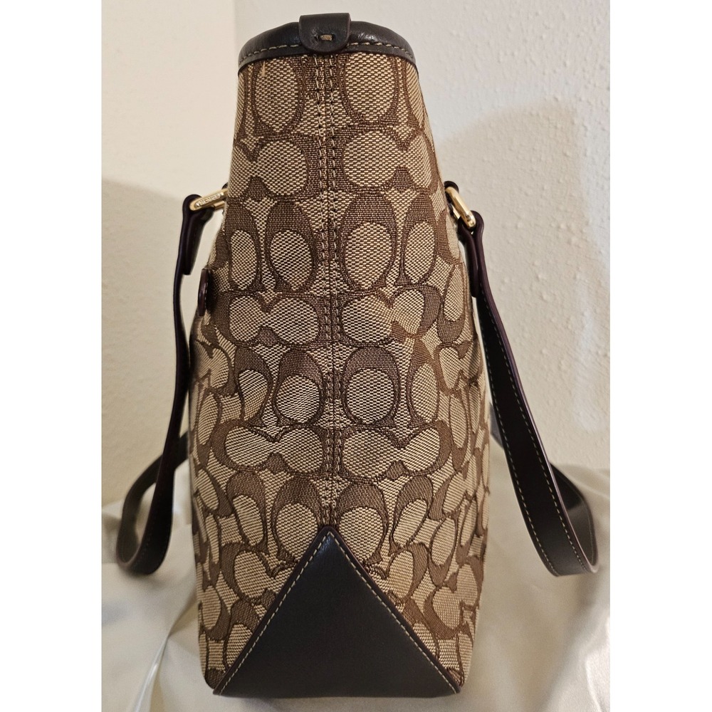 Coach Tote Signature "C" Jacquard/Leather/ Beige/Brown/Gold accents - Picture 4 of 16